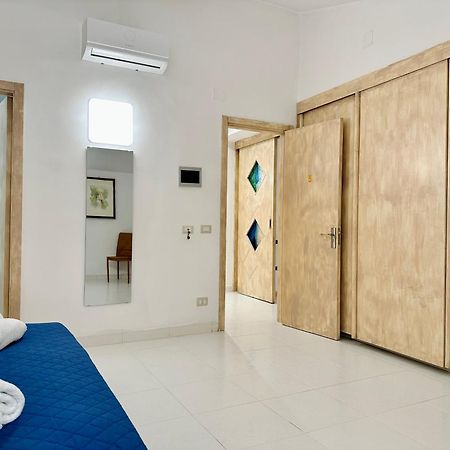 Unique Rooms In Centro Citta Bagno Privato E Climatizzatore Ragusa Luaran gambar