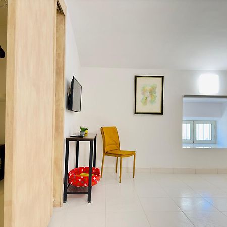 Unique Rooms In Centro Citta Bagno Privato E Climatizzatore Ragusa Luaran gambar
