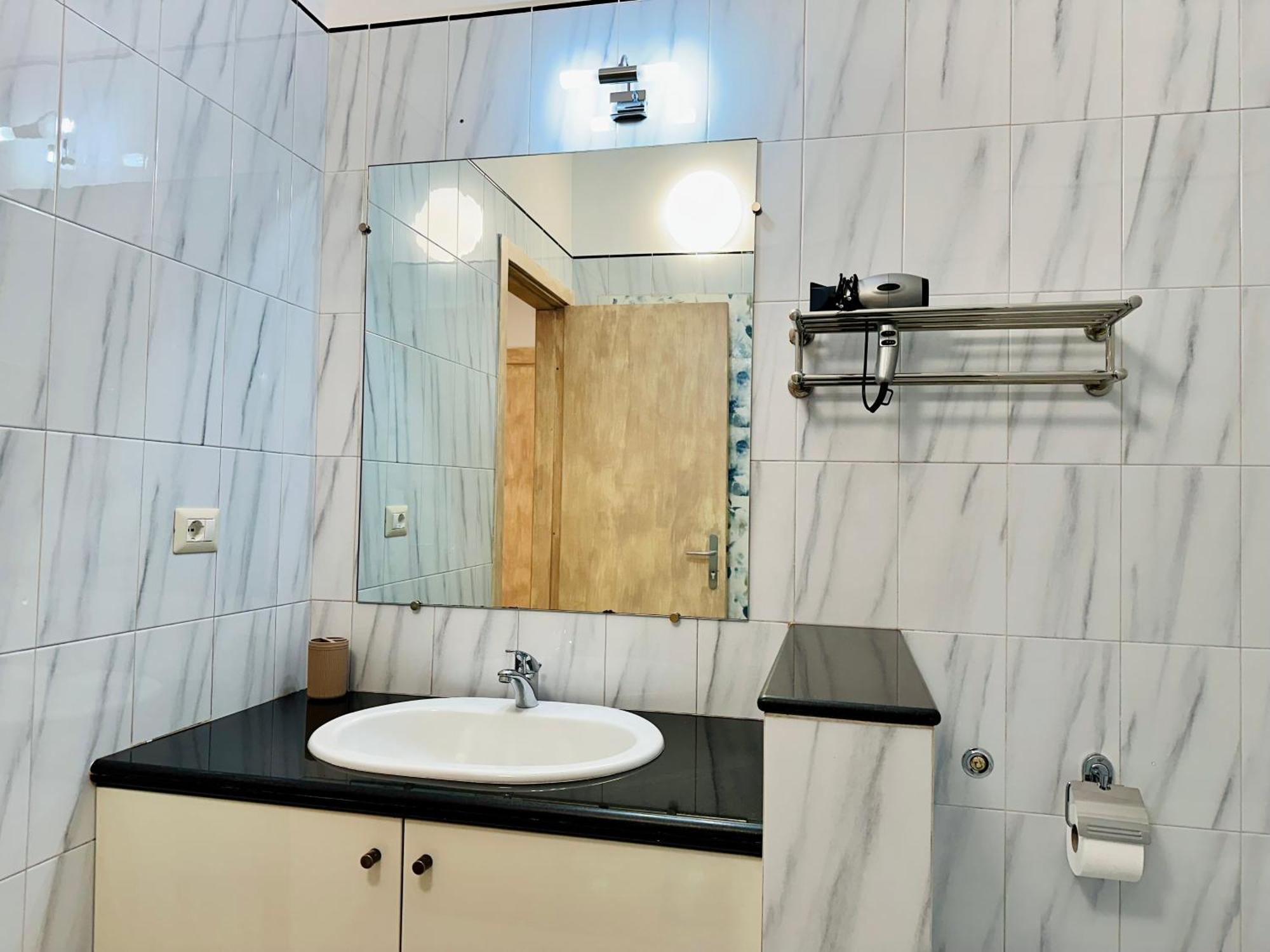 Unique Rooms In Centro Citta Bagno Privato E Climatizzatore Ragusa Luaran gambar