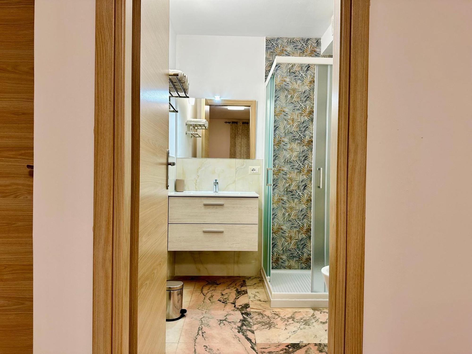 Unique Rooms In Centro Citta Bagno Privato E Climatizzatore Ragusa Luaran gambar