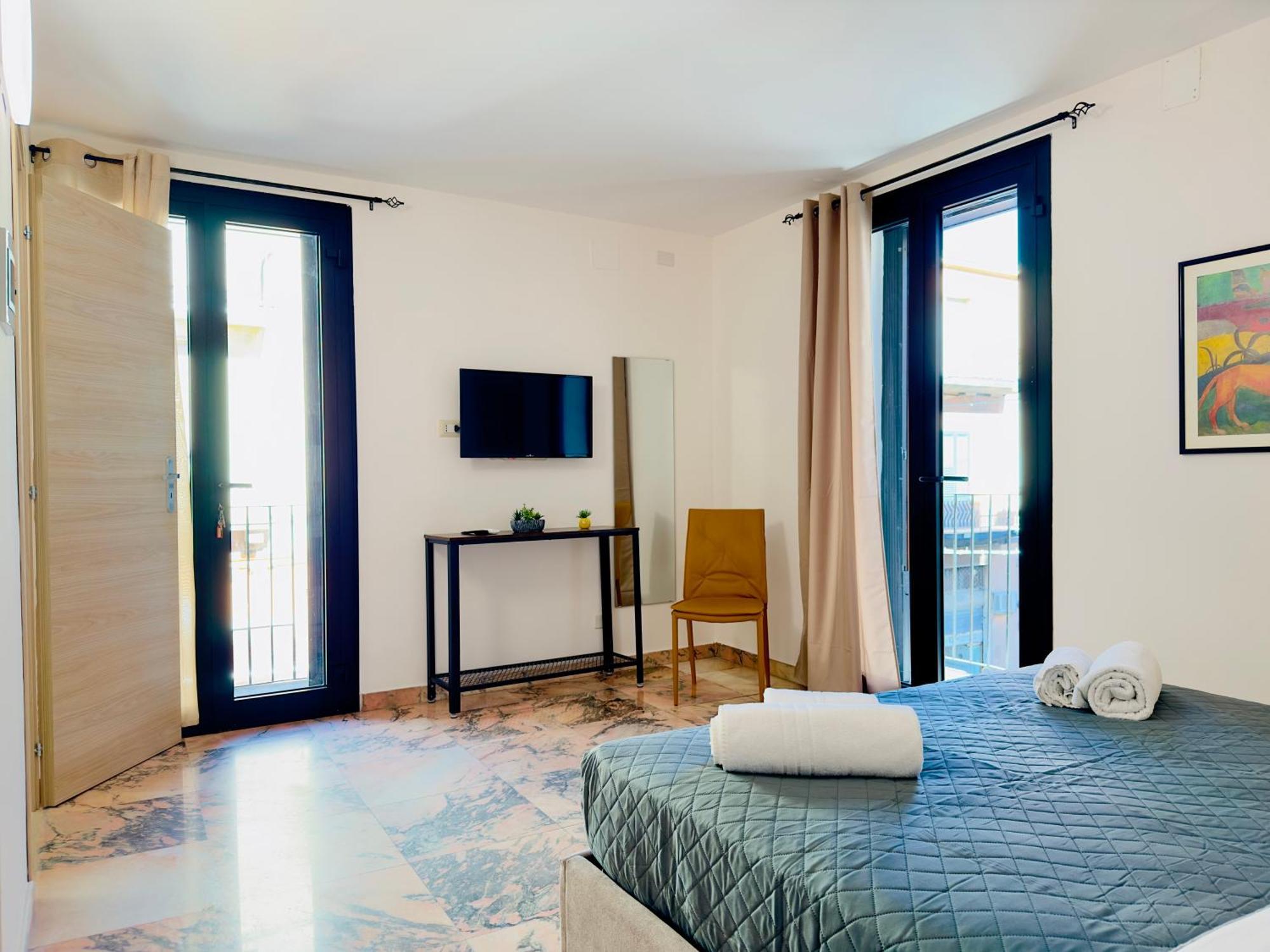Unique Rooms In Centro Citta Bagno Privato E Climatizzatore Ragusa Luaran gambar