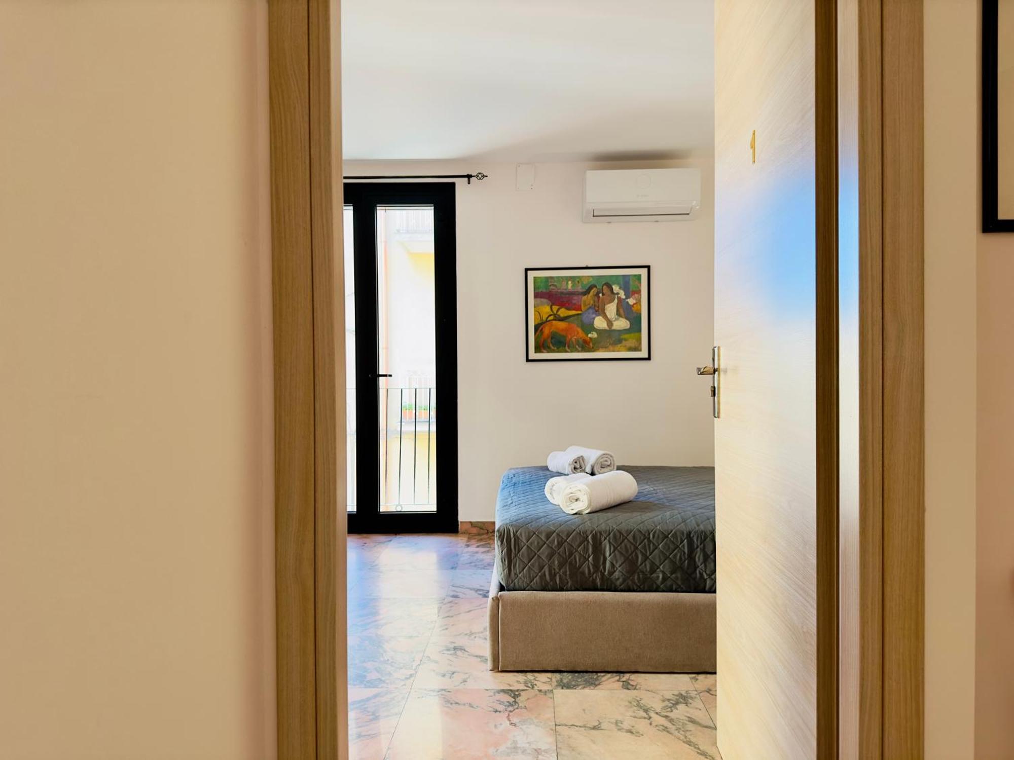 Unique Rooms In Centro Citta Bagno Privato E Climatizzatore Ragusa Luaran gambar