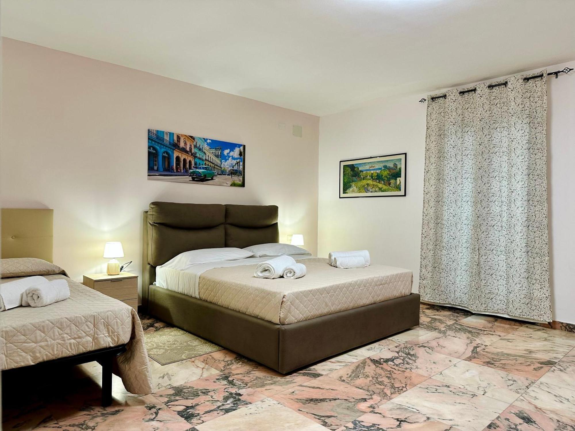 Unique Rooms In Centro Citta Bagno Privato E Climatizzatore Ragusa Luaran gambar